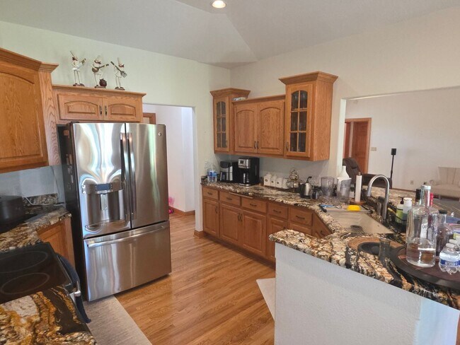 Building Photo - 3 bedroom executive ranch in Sussex