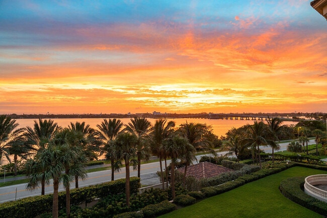 Building Photo - 3000 S Ocean Blvd