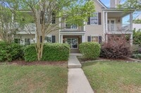 Building Photo - 2 bedroom 2.5 bath Townhome in Godley Park