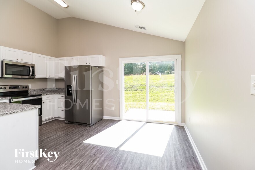 Building Photo - 7307 Woodbourne Ln