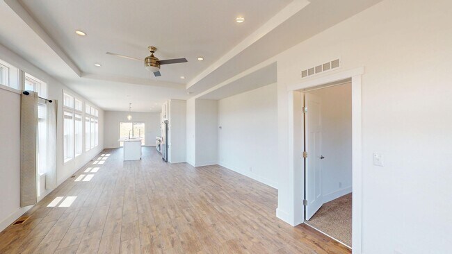 Building Photo - 2070 Starbuck Ln
