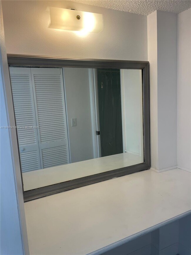 Building Photo - 1390 Ocean Dr