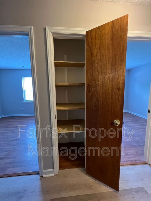 Building Photo - 1117 Pecan Pl