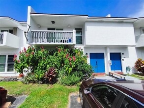 Building Photo - 17100 SW 94th Ave