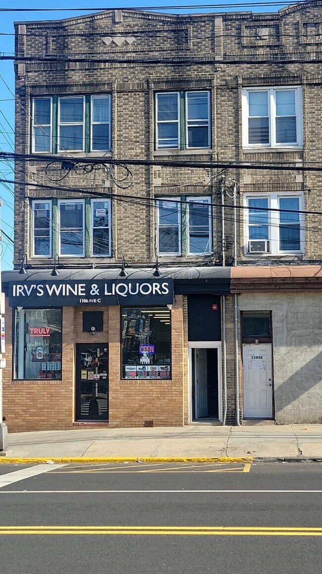 Building Photo - 1106 Avenue C