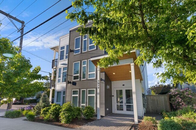 Building Photo - 7979 N Jersey St