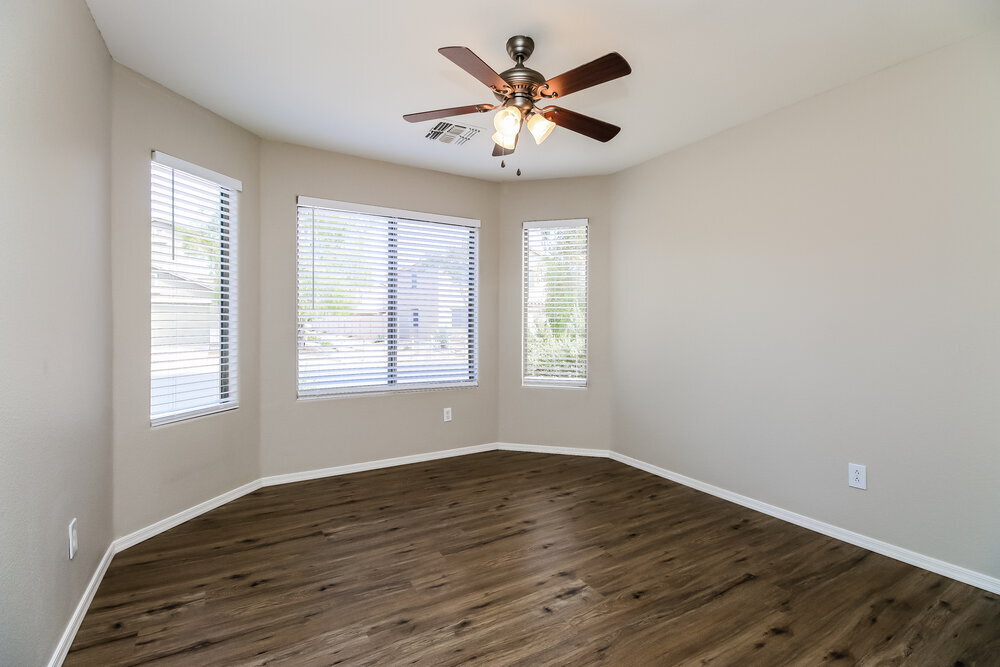 Building Photo - 41661 W Sunland Dr