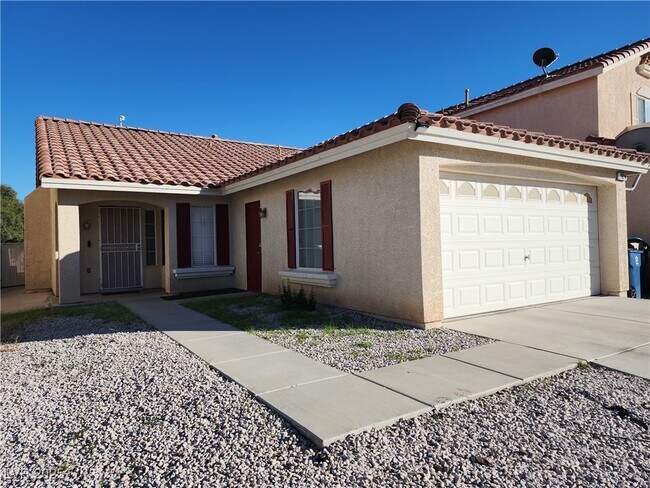 Primary Photo - 7624 Glorietta Bay Ct