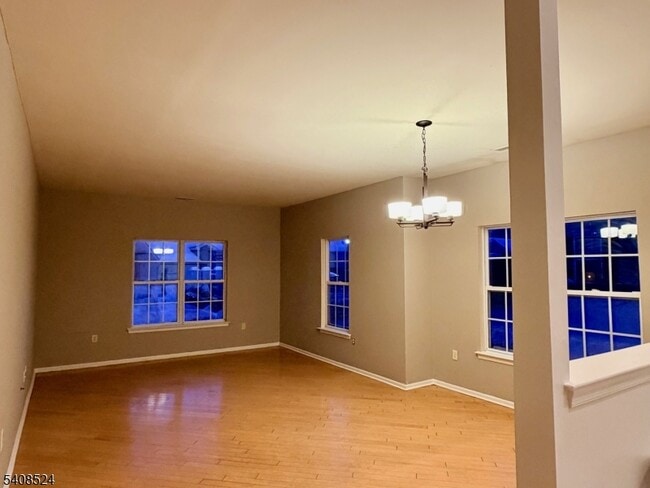 Building Photo - 43 Windsor Dr