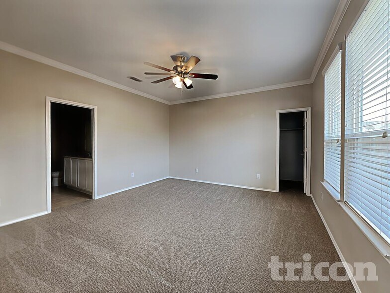 Building Photo - 404 Chert Ln