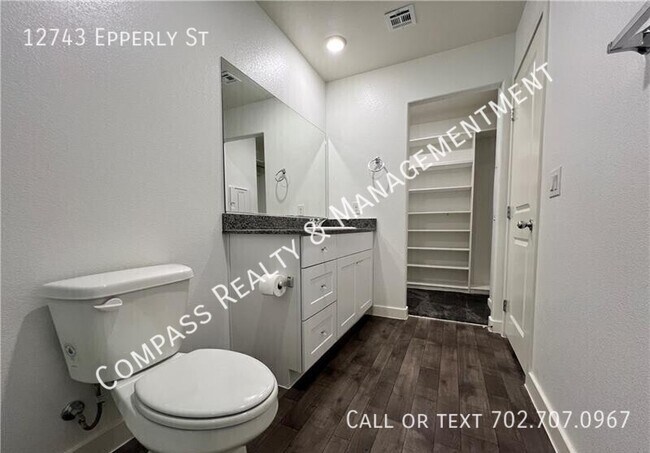 Building Photo - 12743 Epperly St