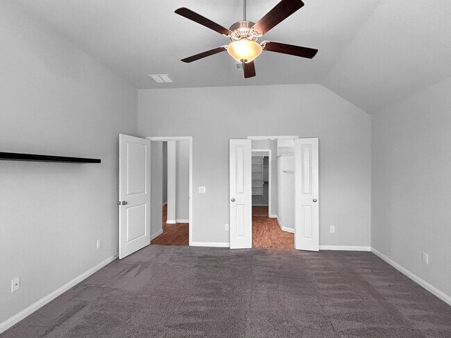 Building Photo - Contemporary 3-Bedroom Near Randolph AFB