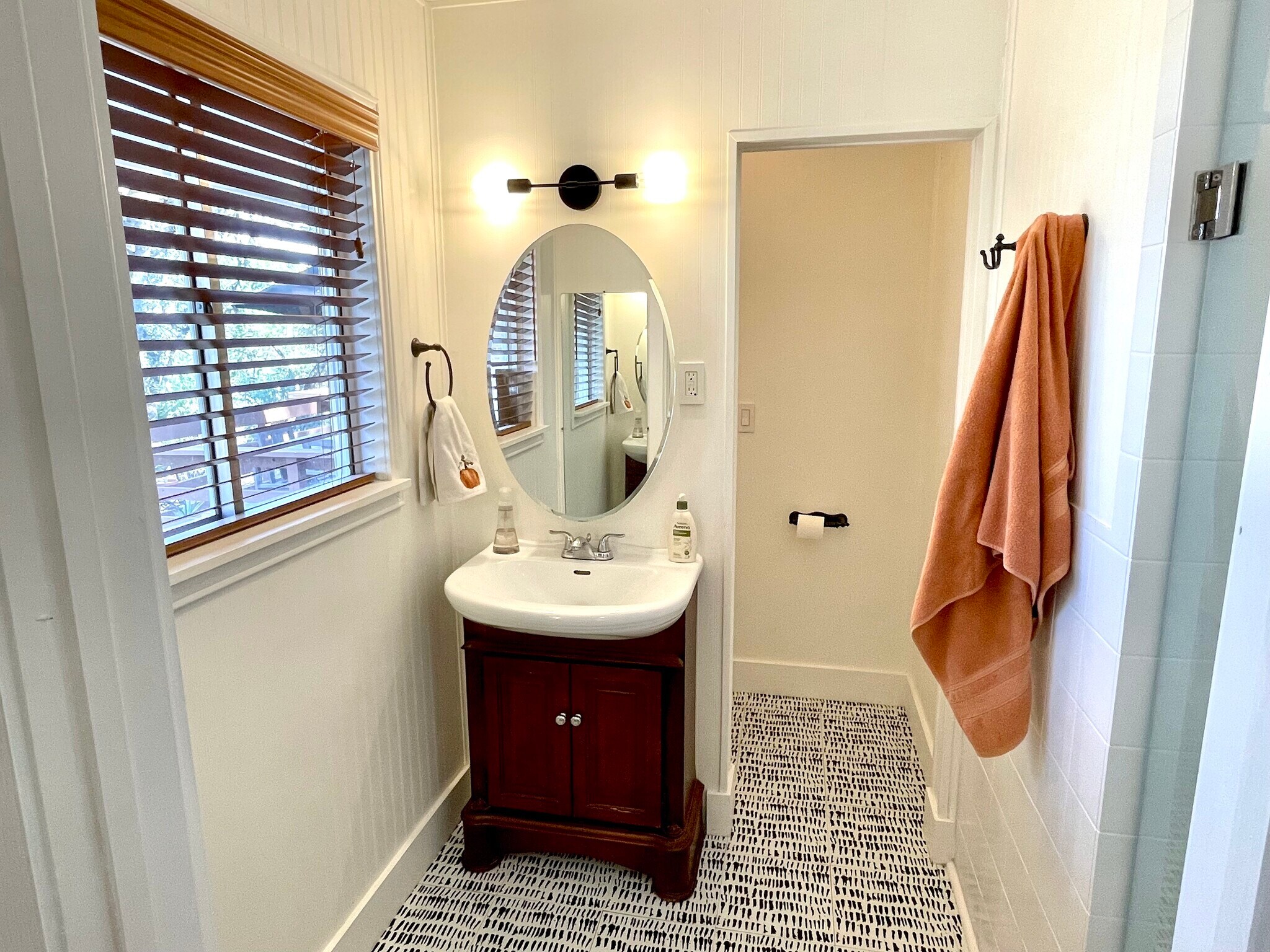 Master Bathroom - 800 Dale Dr