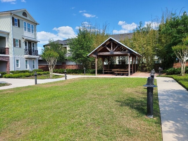 Building Photo - 3br 2.5ba at OVIEDO ON THE PARK. Tile floo...