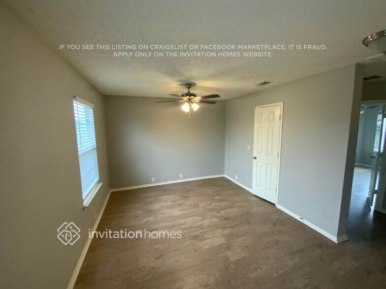 Building Photo - 1400 Cloyne Dr