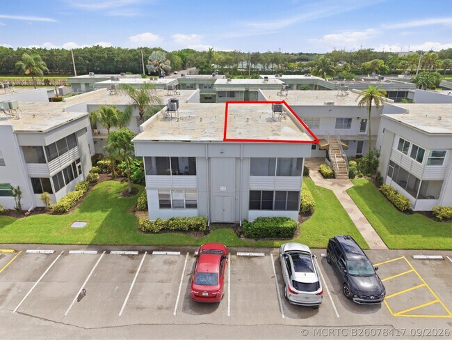Building Photo - 809 Flanders Q
