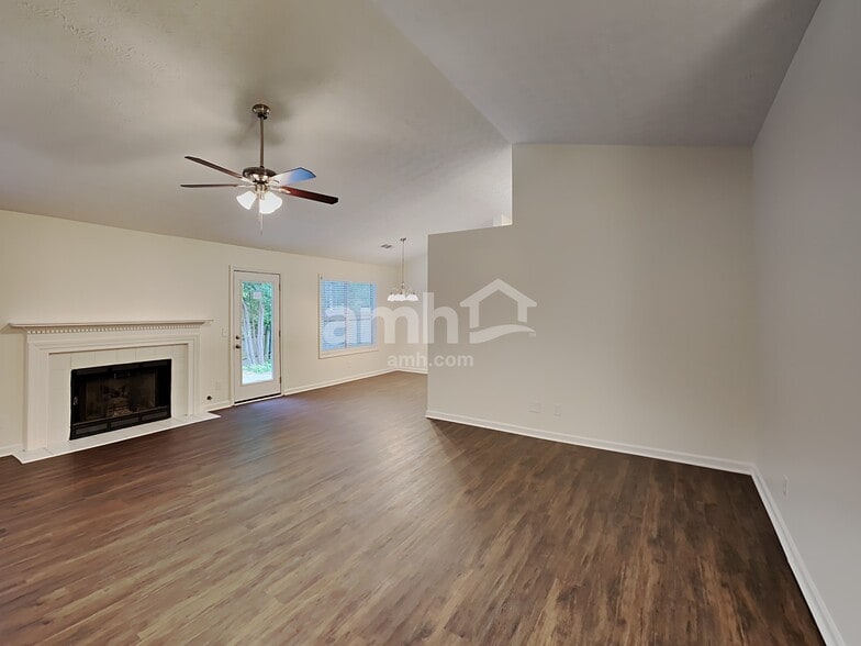 Building Photo - 3471 Erin Glen NW