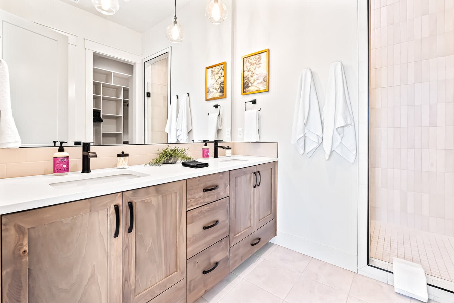 Building Photo - 6389 W Bluebird Ln