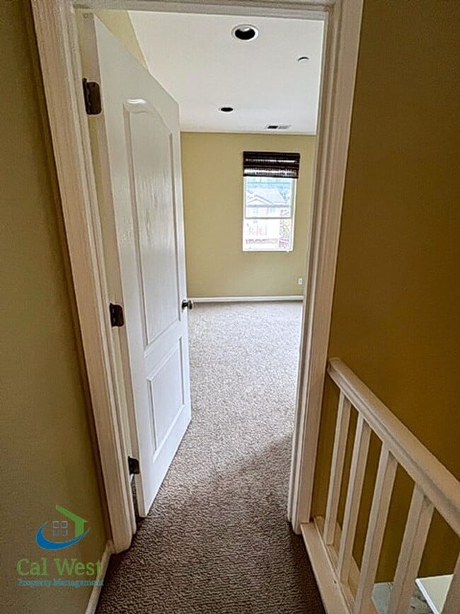 Building Photo - $3995 - 3 Bed/2.5 Bath Two Story Home in D...