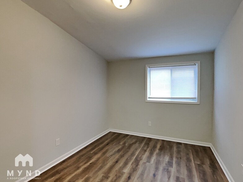 Building Photo - 3231 Tena Ruth Cove
