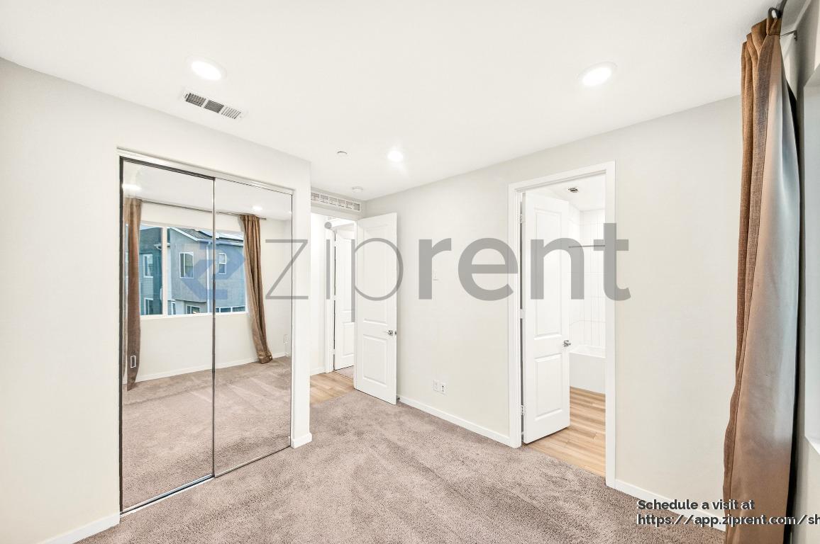 Building Photo - 27578 Manzanita Wy