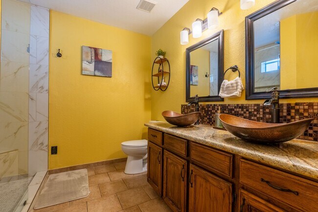 Building Photo - ?? 4 Bed / 2 Bath Mesa del Sol Home with Golf Course Views | Furnished or Unfurnished Option Avai...