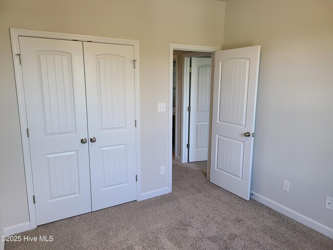 Building Photo - 262 Currituck Dr