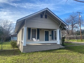Building Photo - CUTE HOME IN CENTRAL BELTON