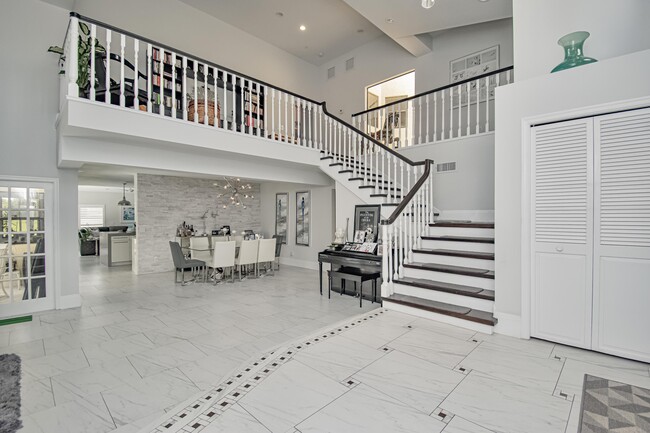 Building Photo - 22504 Esplanada Cir