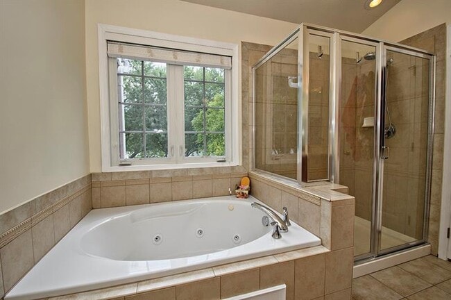 Building Photo - 134 Chapel Harbor Dr