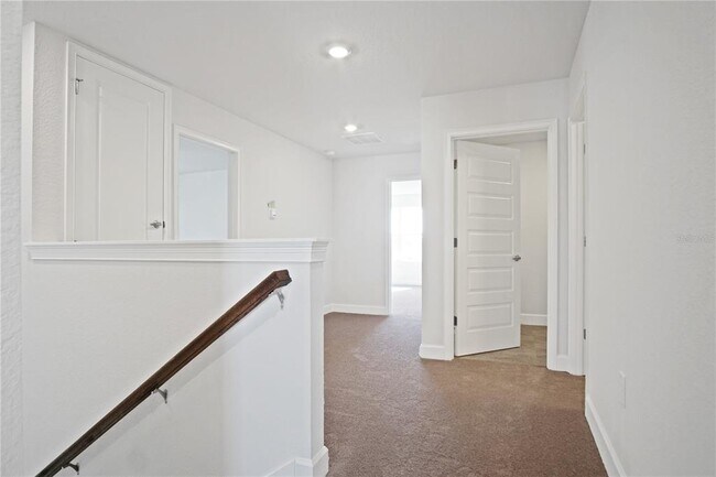 Building Photo - 1501 Leamington Ln