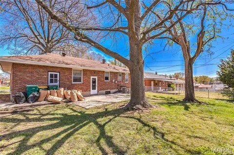 Building Photo - 9427 Yorktown Dr