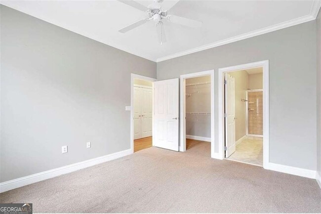 Building Photo - 5408 Glenridge Cove NE