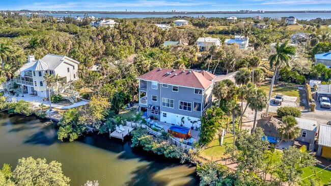 Building Photo - 28 Michiana Dr