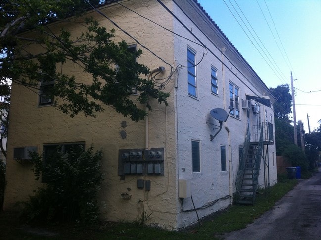 Building Photo - 1544 Jefferson St