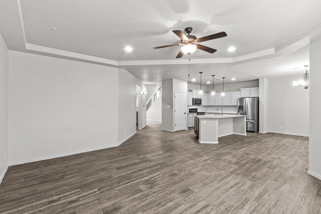 Building Photo - 12352 Stansbury Dr