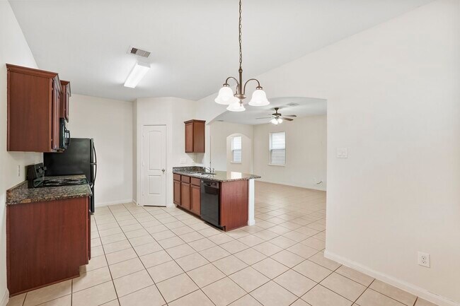 Building Photo - 10913 Panther Ct