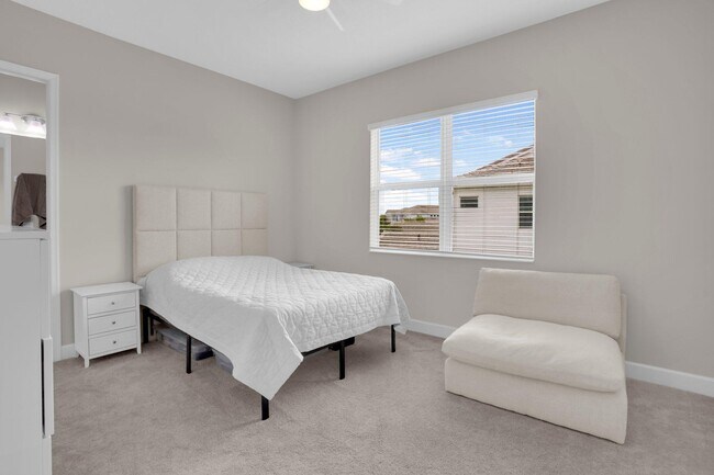 Building Photo - 15866 Orchard Dr