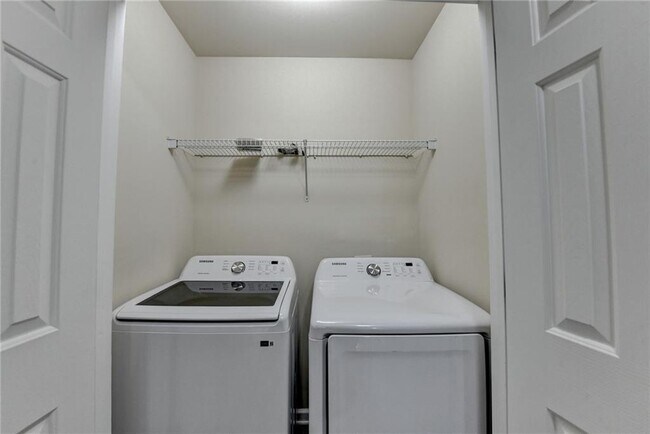 Building Photo - 4406 Village Field Place