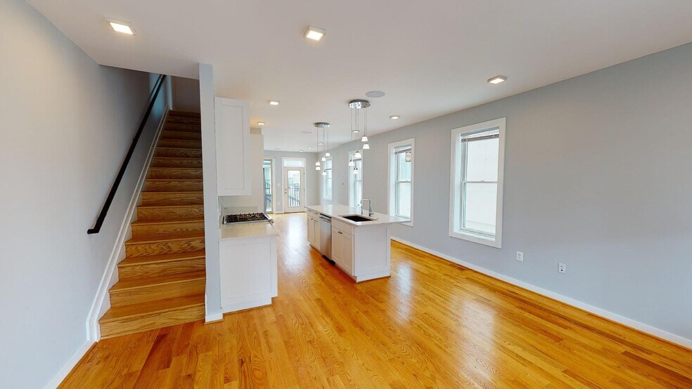 Building Photo - 409 Upshur St NW