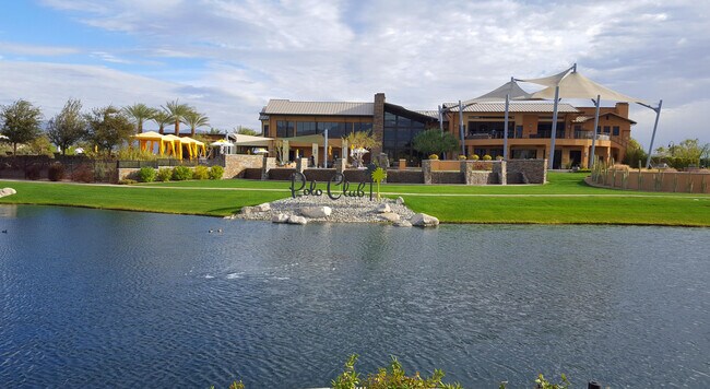 Building Photo - 51234 Longmeadow St