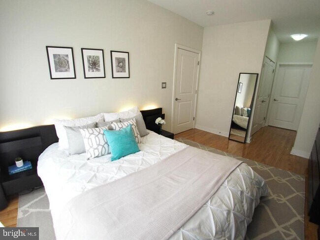 Building Photo - 8005 13th St