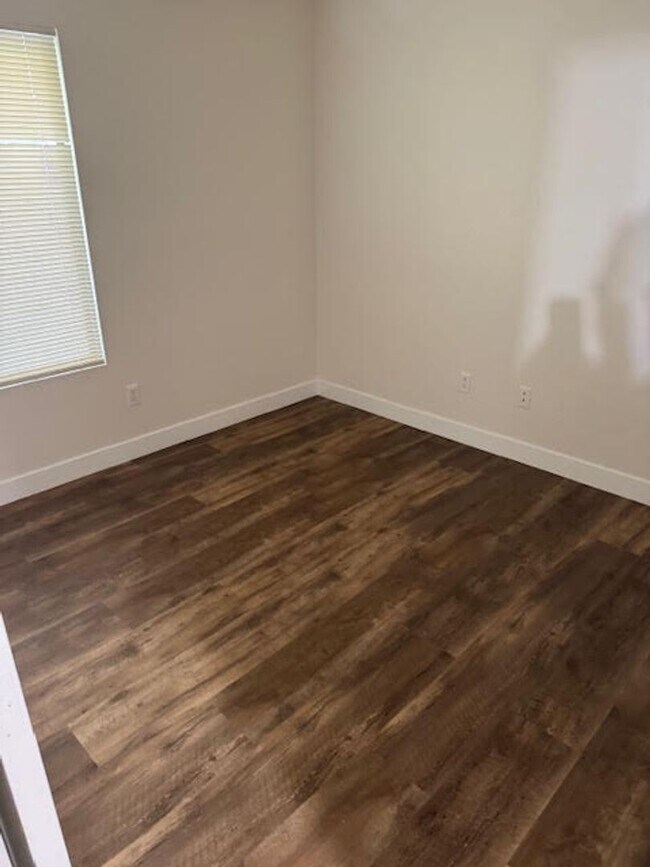 Building Photo - Nice Single Story Home in the Summerlin Area