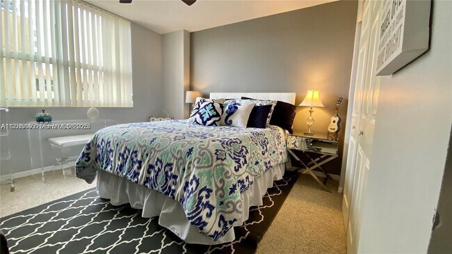 Building Photo - 2080 S Ocean Dr