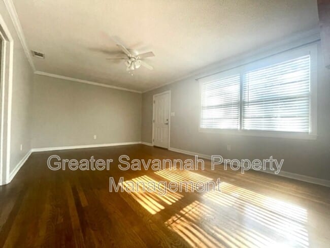 Building Photo - 2114 E 62nd St