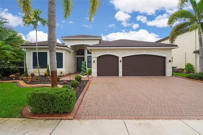 Building Photo - 5478 SW 189th Ave