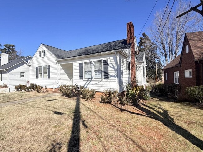 Building Photo - 22 Vance Cir