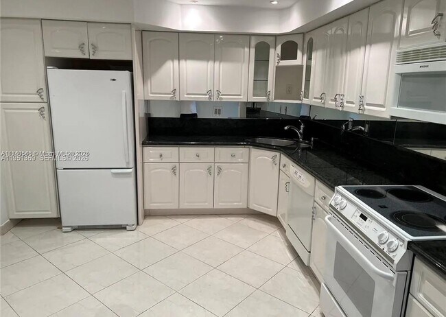 Building Photo - 500 Three Islands Boulevard