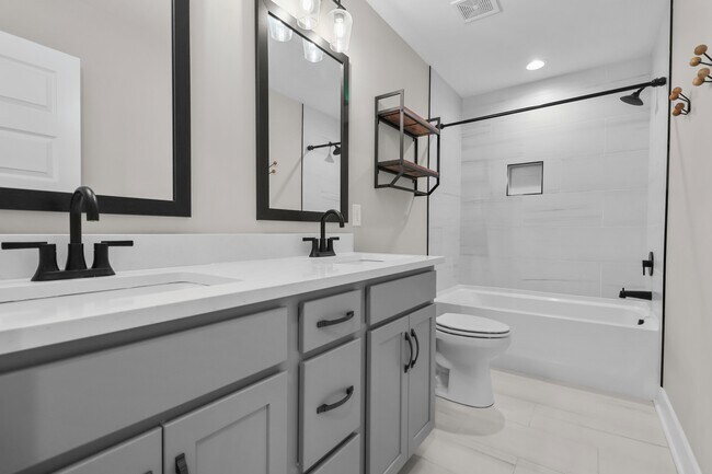 Building Photo - 1314 Highgrove Ln