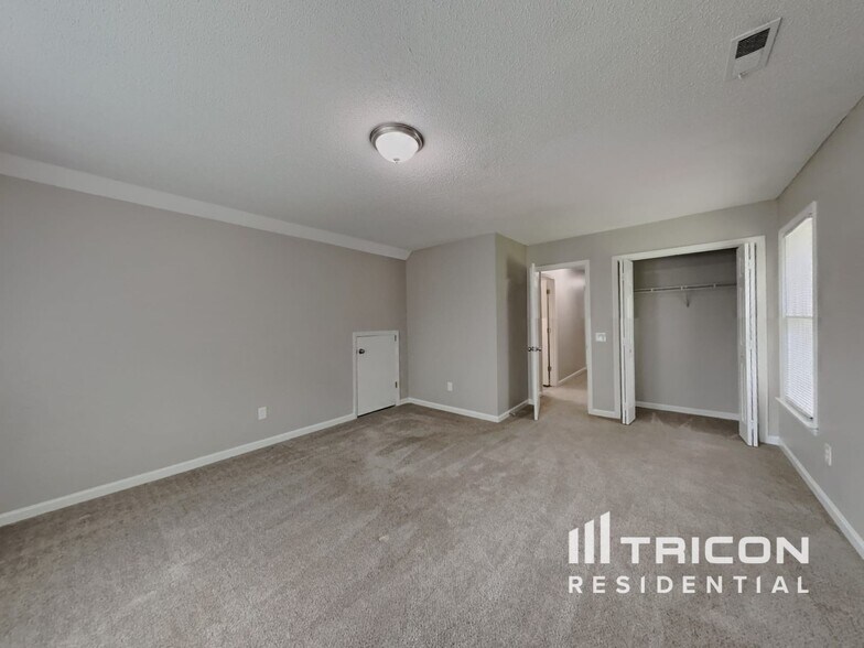 Building Photo - 229 Blair Dr
